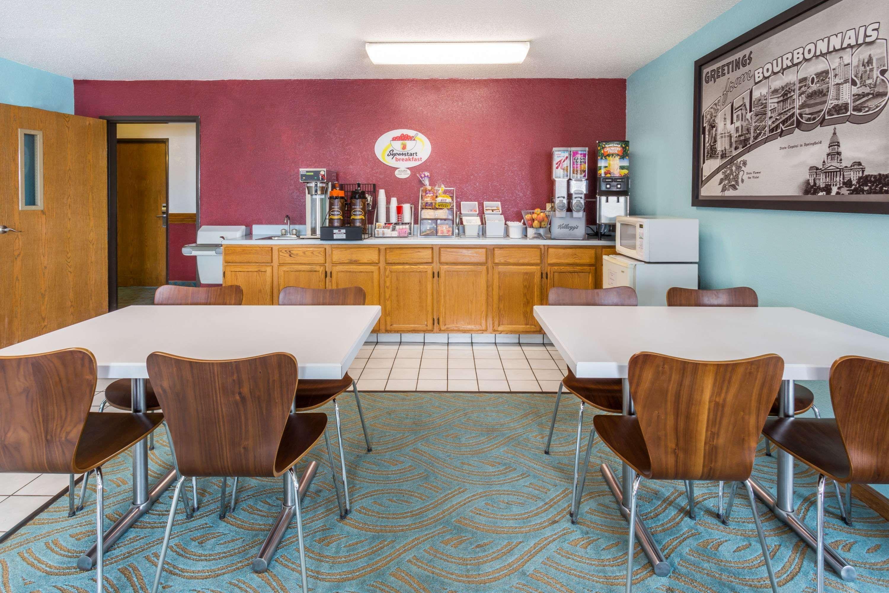 Super 8 By Wyndham Bourbonnais/Kankakee Area Exteriör bild